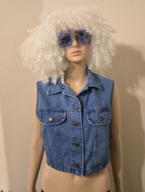 Cropped Sleeveless Blue Denim Button-Front Vest